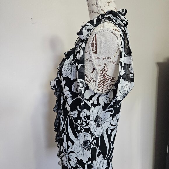 Halter Top with Tie Neck - Picture 6 of 12